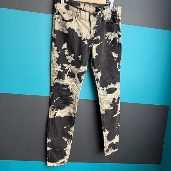 Current/Elliott Black and Cream Tie-Dye Jeans - Picture 4 of 13